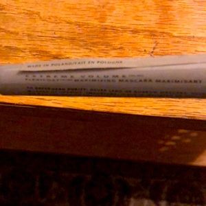 Avon extreme volume mascara